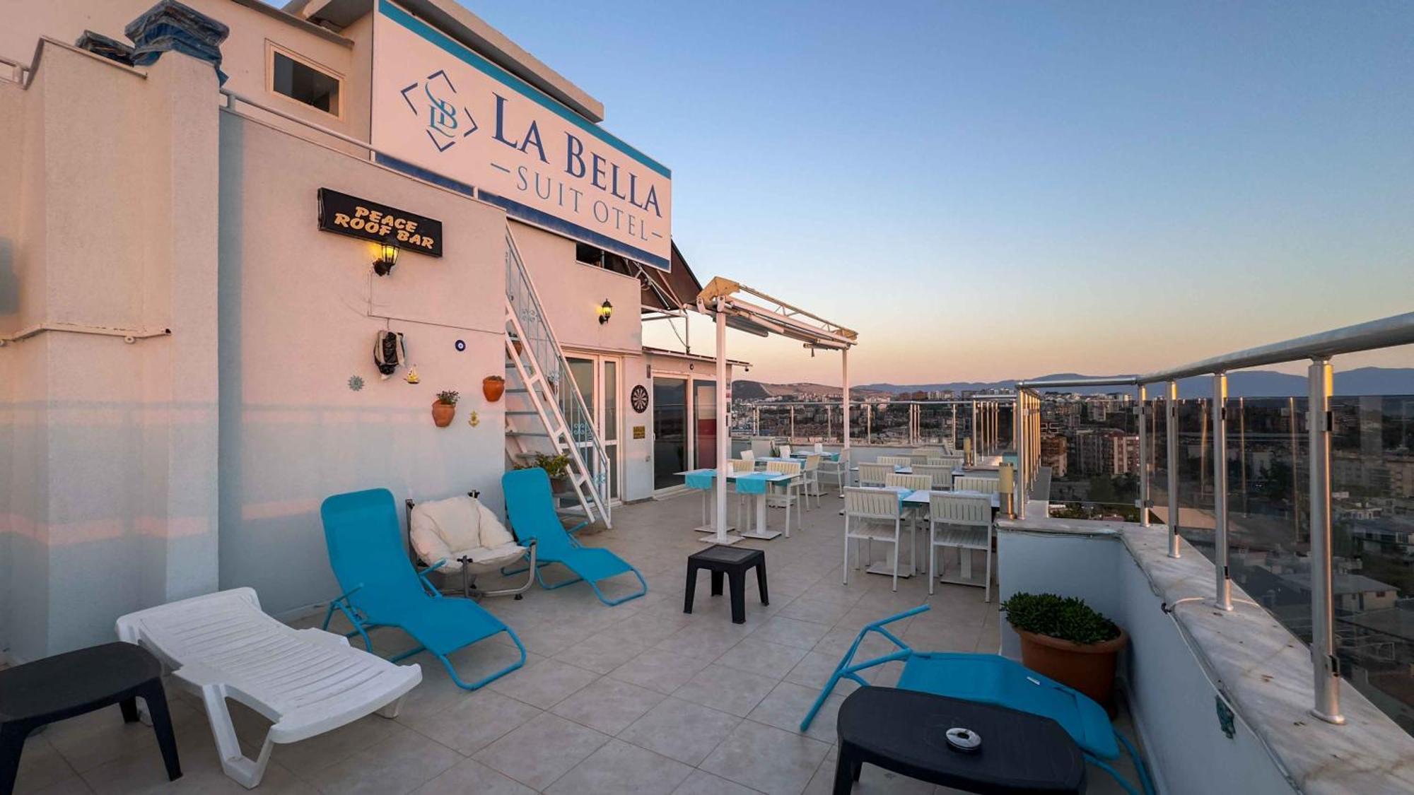 La Bella Suit Otel คูซาดาซี ภายนอก รูปภาพ